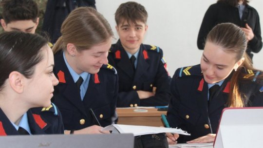 Vineri, ultima zi de înscriere pentru cei dornici să urmeze studiile liceale în cadrul învăţământului militar