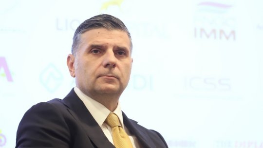 Dezvoltarea sectorului financiar „are nevoie urgentă de o simplificare a procedurilor birocratice”