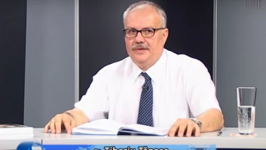 „Printre hârtii la vedere despre cele secrete”