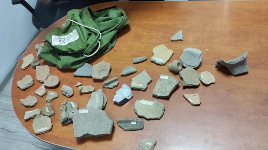 Iași: Un polițist local a descoperit vestigii dacice vândute la talcioc