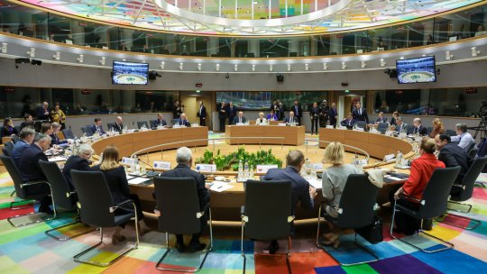 Europa îşi va asuma un rol mult mai mare în propria apărare