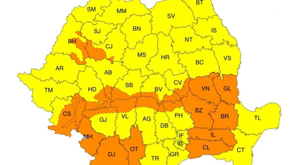 Atenționări cod galben și portocaliu de vânt