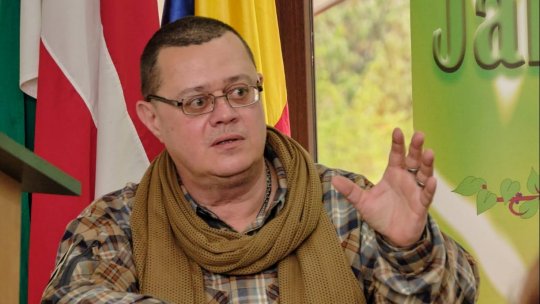 „Conectat la Apocalipsă” – Mario Balint a lansat la Reșița un volum-pledoarie pentru jurnalistul de război