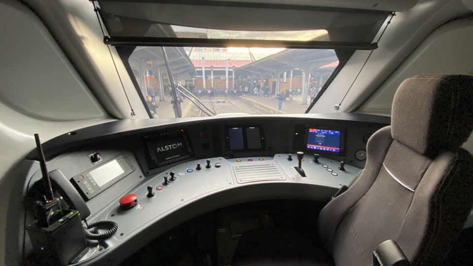 Primul tren modernizat prin PNRR va circula de miercuri pe ruta Bucureşti Nord - Constanţa şi retur
