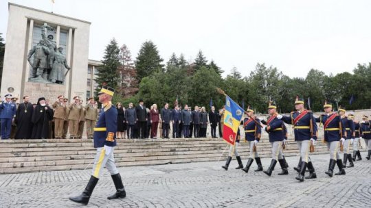 Military ceremony at the Heroes of the Fatherland monument