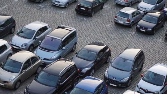 Piaţa auto din România a înregistrat un declin