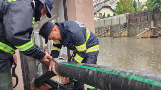 Risc major de inundaţii în judeţele Botoşani şi Iaşi