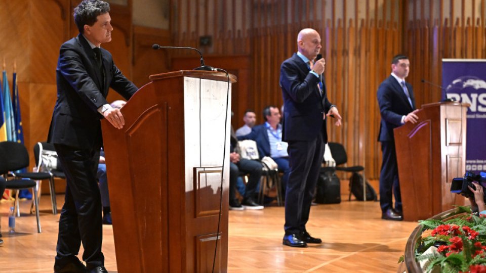 Prezidenţiabilii George Simion şi Nicuşor Dan la cel de-al XIII-lea congres al BNS