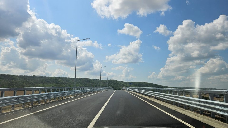 S-a deschis circulația pe 14 km din Autostrada Sibiu-Pitești