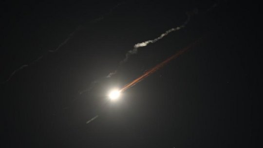 Iranul a lansat sute de rachete balistice asupra Israelului