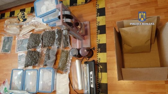 Trafic de droguri în familie