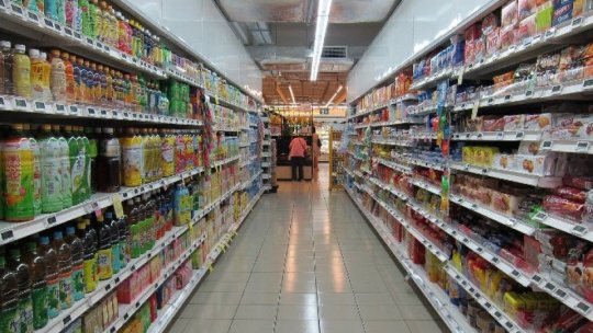Controale la mai multe supermarketuri din capitală