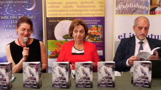 "Sub semnul lupului alb", volum lansat la București de scriitoarea Smaranda Kafka