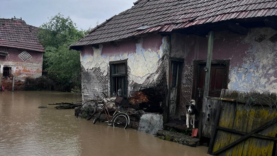 Hidrologii au ridicat avertizările cod portocaliu de pe toate cursurile de apă