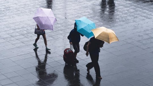 Cod galben de averse torenţiale şi grindină, valabil până la ora 19:15 în Municipiul Bucureşti