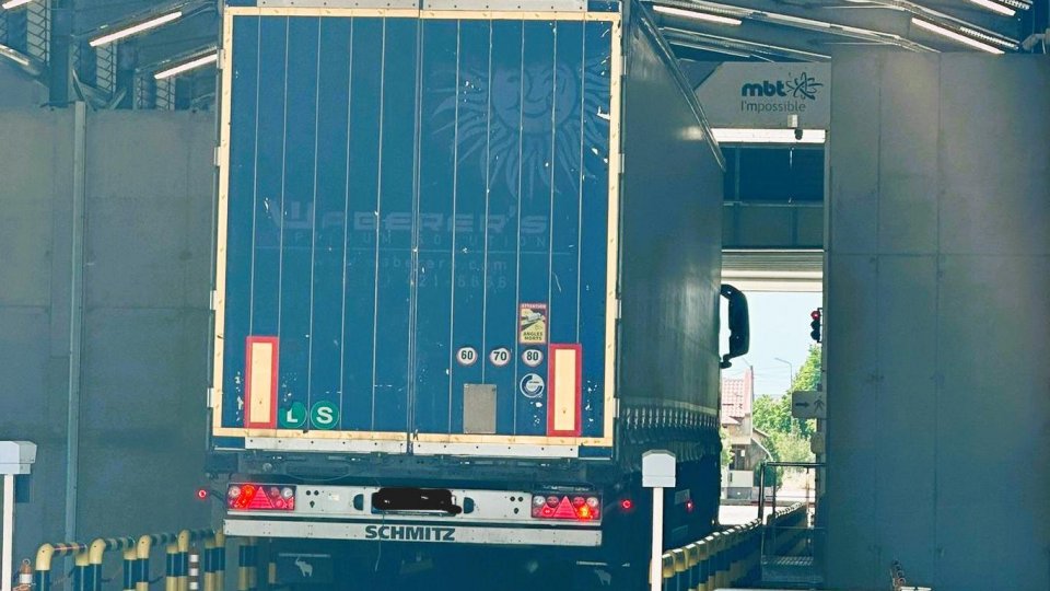 Vama Albița, dotată cu scanere cu raze X pentru camioane, mașini și bagaje
