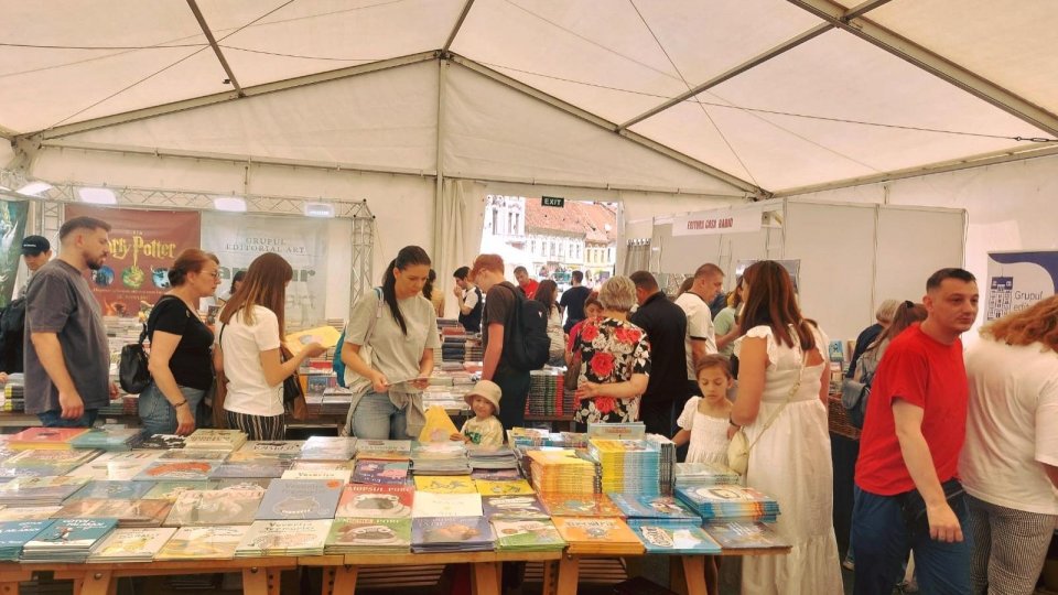 Penultima zi a Târgului de Carte Gaudeamus Radio România de la Brașov