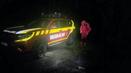 Salvamontiștii au recuperat un refugiat ucrainean în Munții Maramureșului