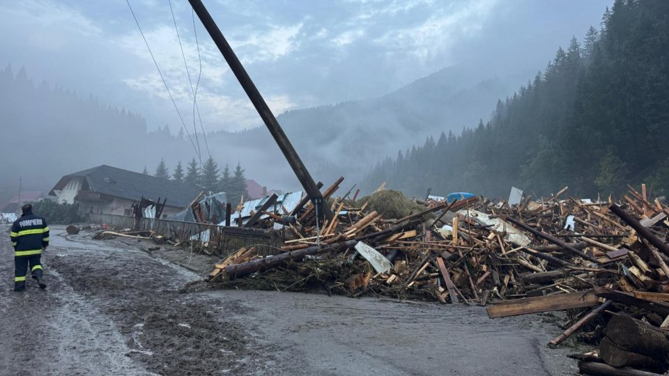 Inundații devastatoare la Broșteni, Suceava: Trei victime, evacuări masive