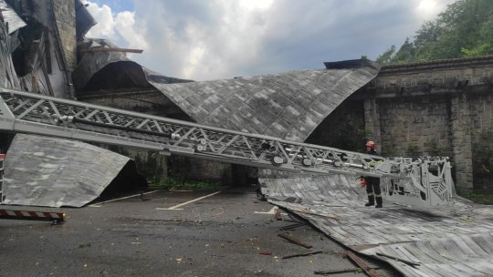 Mai multe persoane au ajuns la spital la Sinaia în urma unei furtuni violente