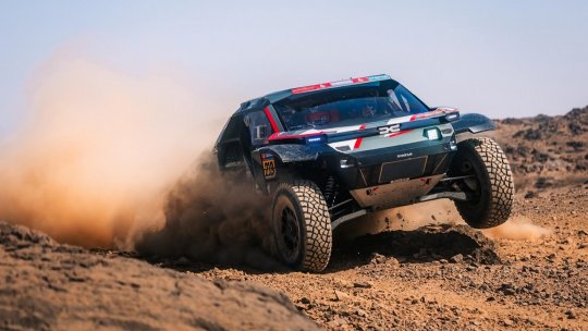 Roată desprinsă la un raliu, în Argeș