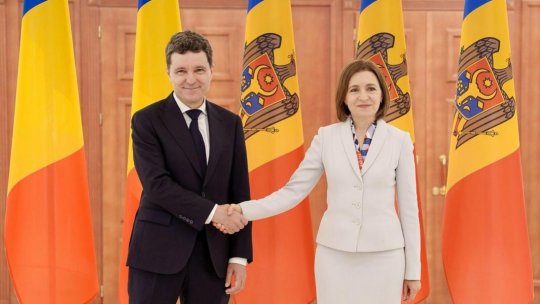 LIVE VIDEO: Președintele Nicușor Dan participă la evenimentul Marea Dictare Națională - Chișinău