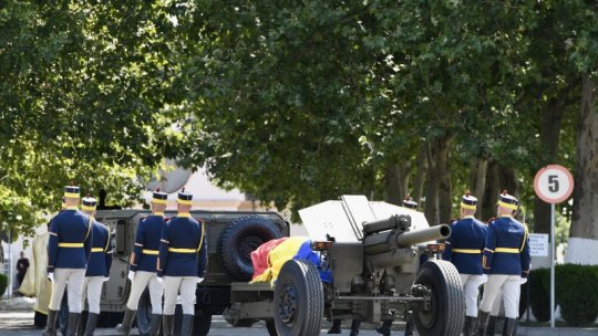 Fostul preşedinte Ion Iliescu a fost condus pe ultimul drum