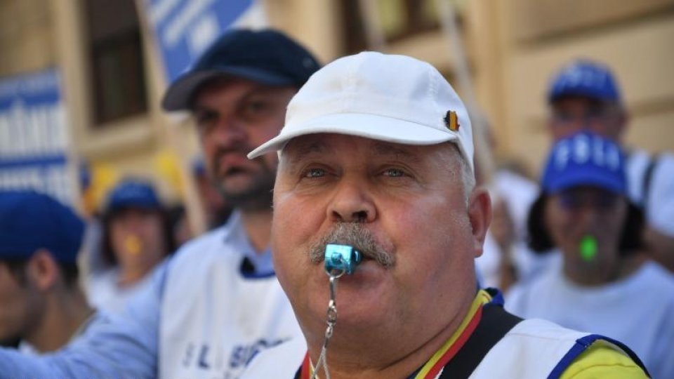 Profesori, părinţi, elevi şi studenţi au protestat în Cluj-Napoca