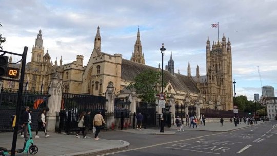 Tot mai mulţi turiști aleg să îşi planifice vacanţele în afara sezonului estival