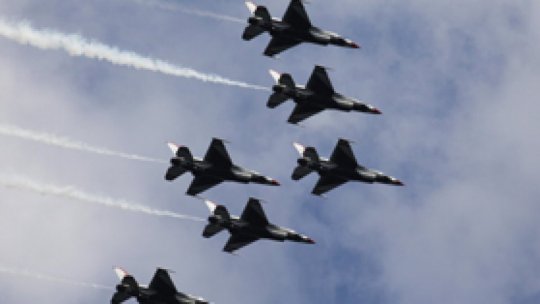 Polonia cere statelor NATO să impună o zonă de interdicţie aeriană deasupra Ucrainei