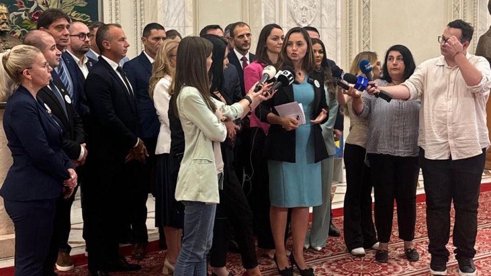 POT se va alătura iniţiativei AUR de depunere a patru moțiuni de cenzură