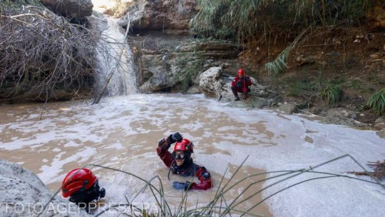 Furtuni violente şi inundaţii afectează nordul Spaniei