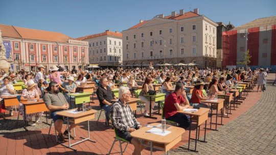In Timisoara, participants in the "Great Dictation" celebrated the beauty of the Romanian language