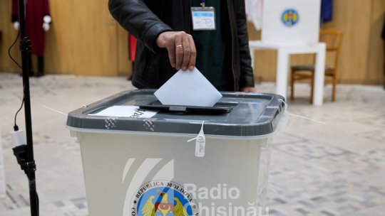 În Republica Moldova, prezența la urne depășește 145.000 de alegători