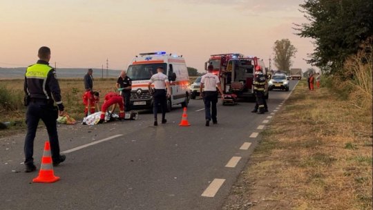 A intrat cu mașina poliției într-o căruță