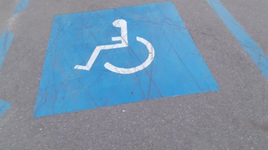 Cei care deţin un certificat de încadrare în grad de handicap cu termen de valabilitate permanent nu vor veni la reevaluare
