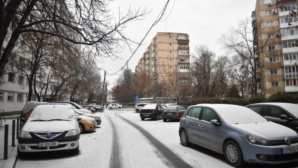 Peste trei mii de blocuri din București, fără apă caldă și căldură suficiente