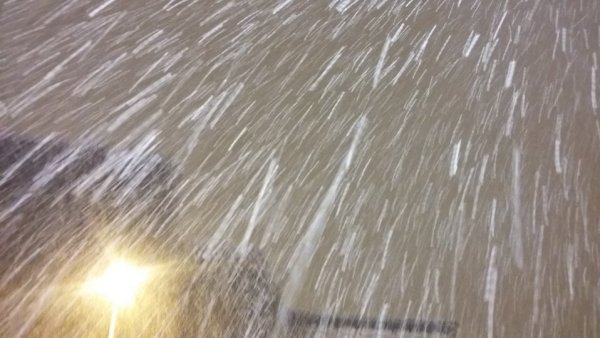 Traficul în Pasul Tihuța este îngreunat din cauza viscolului