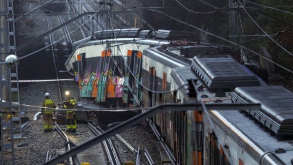 Continuă seria accidentelor feroviare din Spania