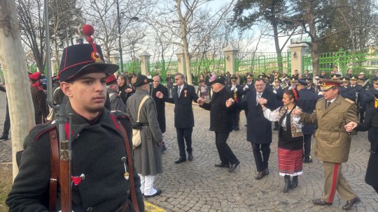 MApN, împreună cu autorităţile locale, organizează sâmbătă ceremonii militare şi religioase dedicate Unirii Principatelor Române