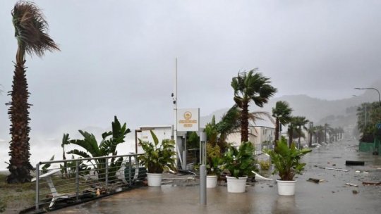 Giorgia Meloni s-a deplasat în zona afectată de alunecări de teren, Niscemi