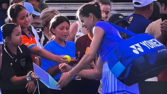Tenis: Sorana Cîrstea câștigă cu Ostapenko