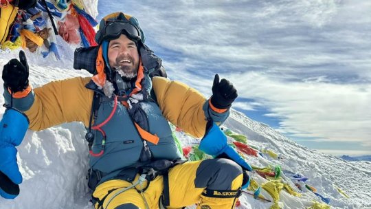 Romanian mountaineer Adrian Ahritculesei has conquered the highest peak in Antarctica