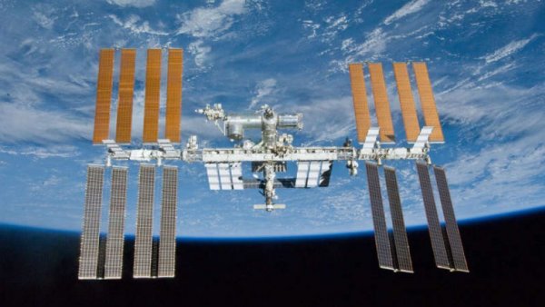 NASA ia în calcul readucerea pe Pământ a echipajului de pe ISS