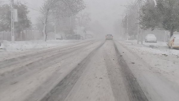 Ninsori abundente, viscol şi ger până la sfârşitul săptămânii