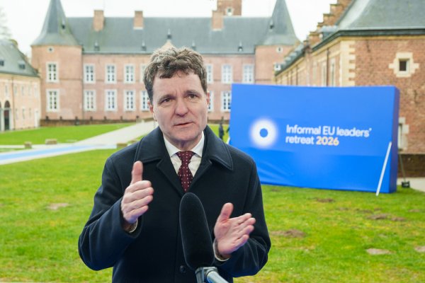 Nicușor Dan cere asumarea CCR privind pensiile magistraților și banii din PNRR