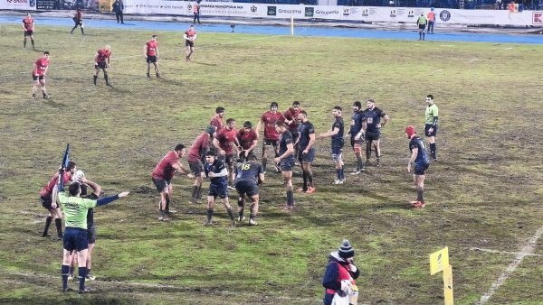 Rugby: Stejarii - victorie cu diavolii roșii