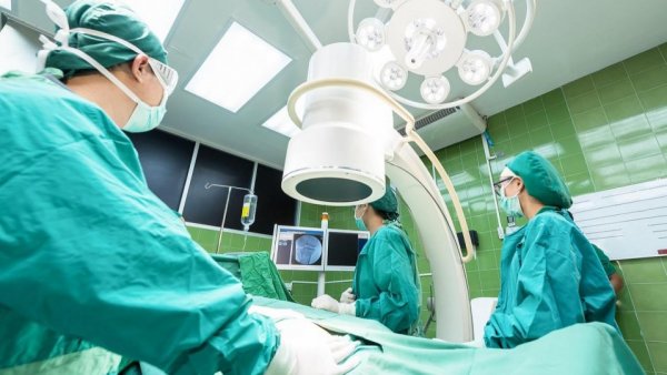 Medicii din Spania au intrat în grevă