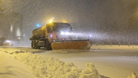 Ninsorile și vântul puternic afectează alimentarea cu energie electrică în unele localități