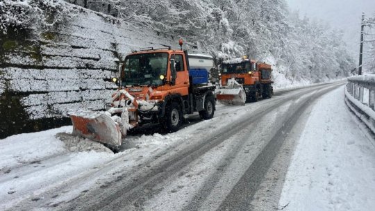 Recomandări ale poliţiştilor, în contextul ninsorilor din mai multe zone ale ţării